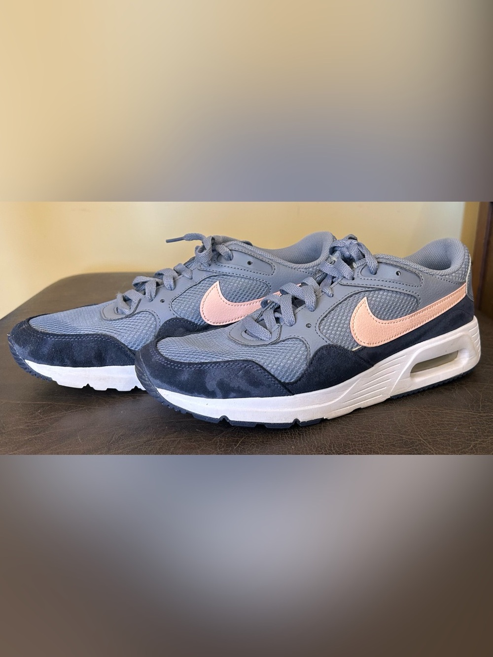 NIKE Air Women’s Grey and Pink Athletic Sneakers in size 11